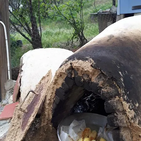 Agrompelo House אגרוס