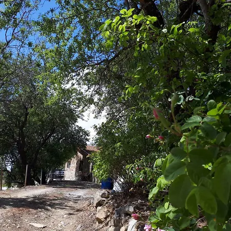 Agrompelo House * אגרוס