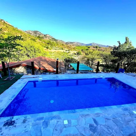 Agrompelo House Agros