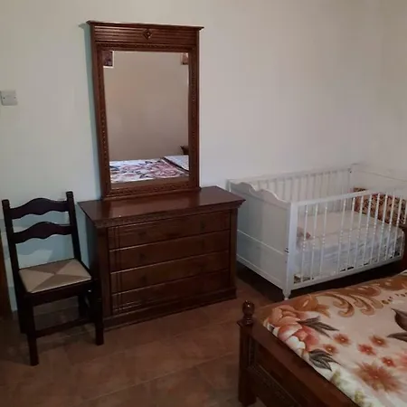 بيت للعطل Agrompelo House *