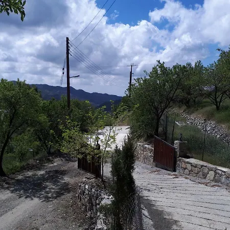 Holiday home Agrompelo House Agros