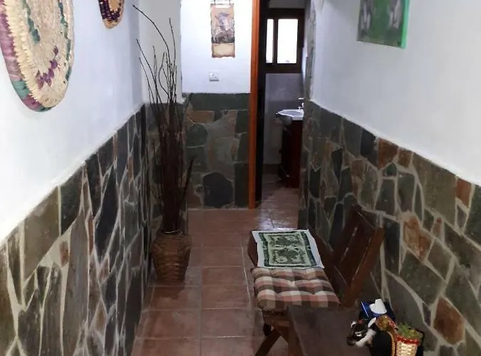 Semesterbostad Agrompelo House