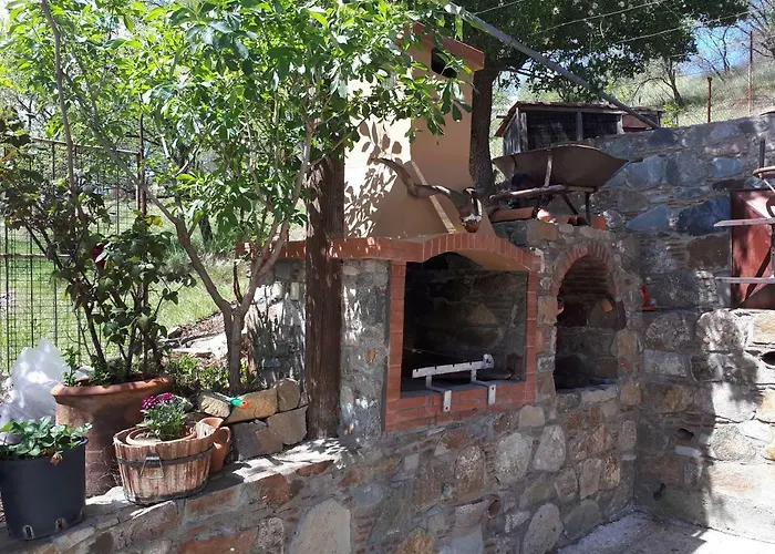 Semesterbostad Agrompelo House Agros